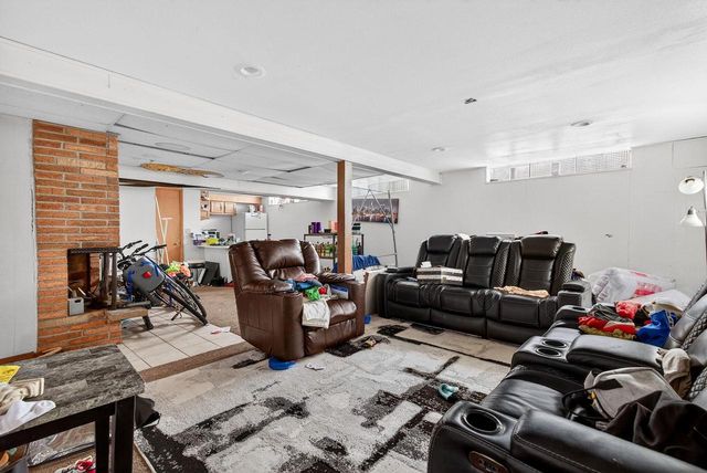 5837 Raymond Road, Madison, WI 53711