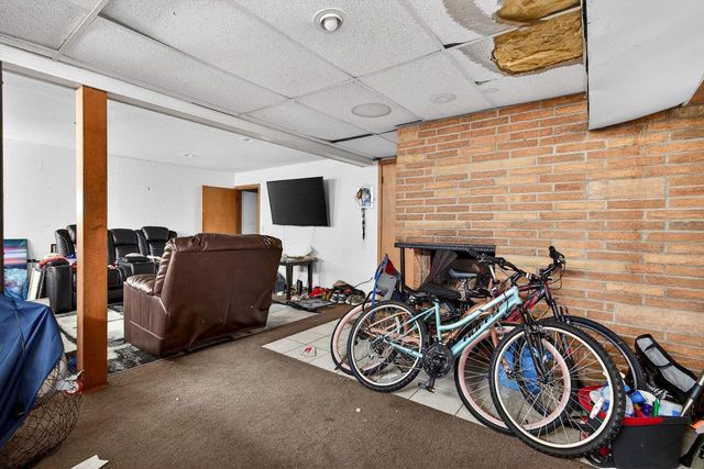 5837 Raymond Road, Madison, WI 53711