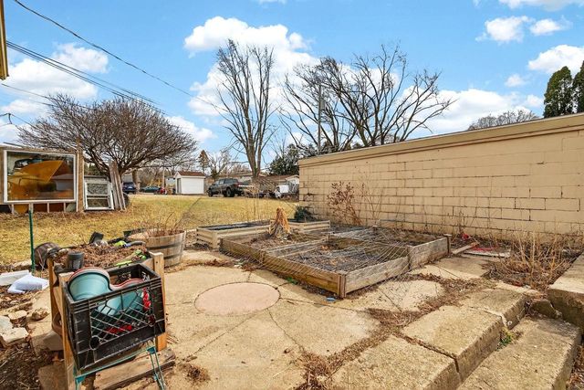 5837 Raymond Road, Madison, WI 53711