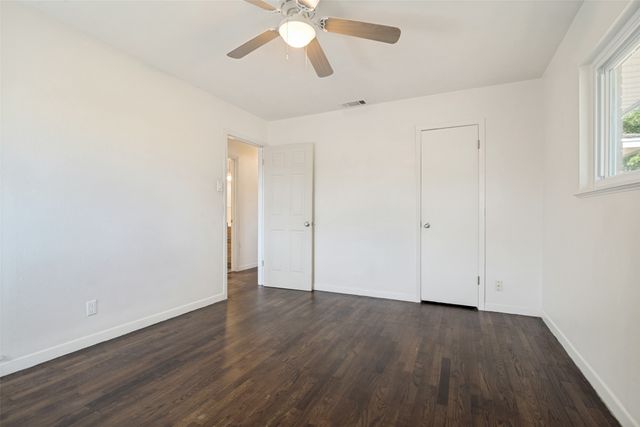 203 W College Street, Whitewright, TX 75491
