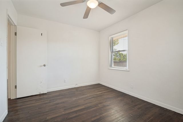203 W College Street, Whitewright, TX 75491