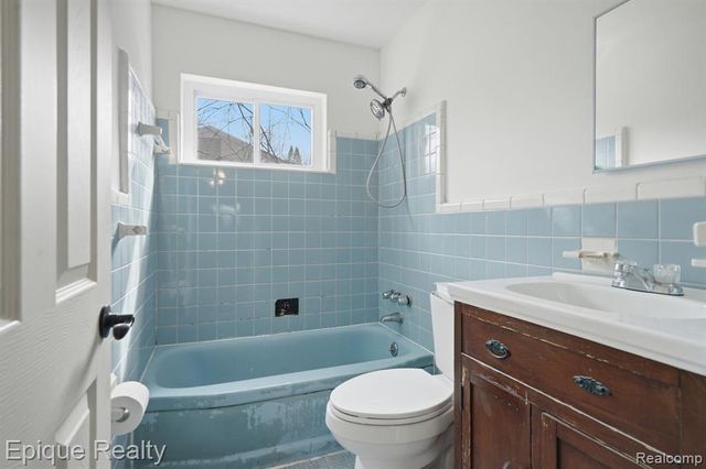 28463 Sutherland Street, Southfield, MI 48076