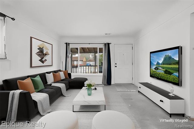 28463 Sutherland Street, Southfield, MI 48076