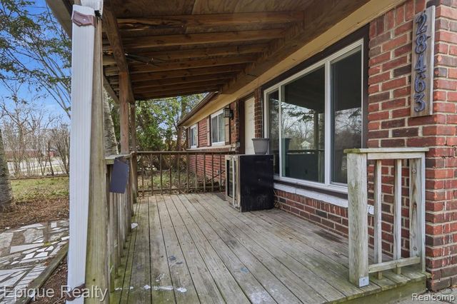 28463 Sutherland Street, Southfield, MI 48076