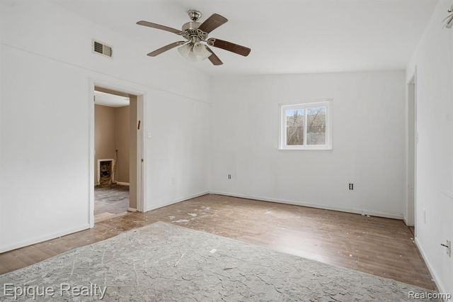 28463 Sutherland Street, Southfield, MI 48076