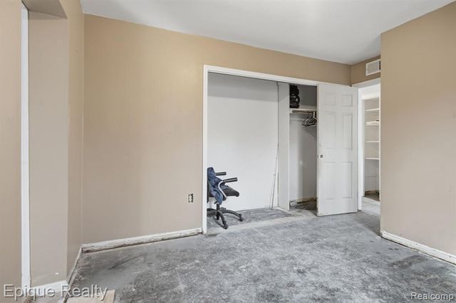 28463 Sutherland Street, Southfield, MI 48076