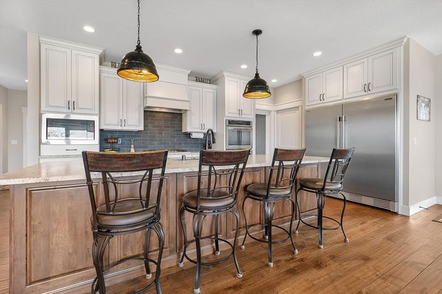 8610 Bluestem Drive, Victoria, MN 55386