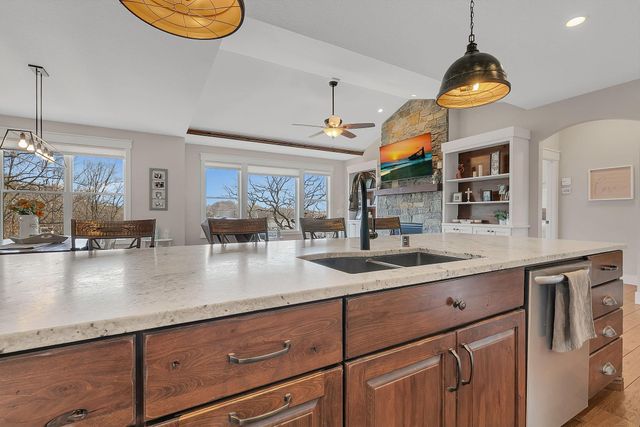 8610 Bluestem Drive, Victoria, MN 55386
