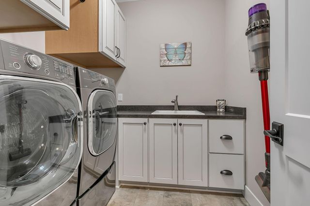 8610 Bluestem Drive, Victoria, MN 55386