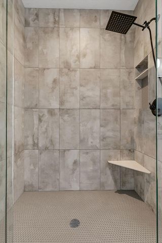 8610 Bluestem Drive, Victoria, MN 55386