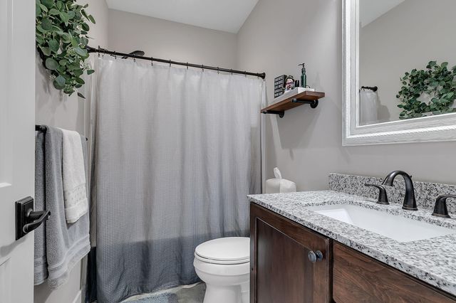 8610 Bluestem Drive, Victoria, MN 55386
