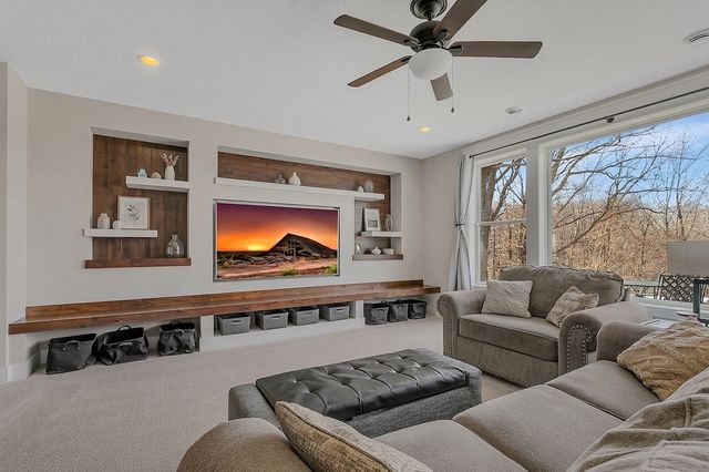 8610 Bluestem Drive, Victoria, MN 55386