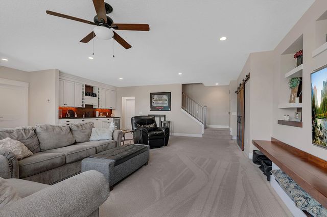 8610 Bluestem Drive, Victoria, MN 55386