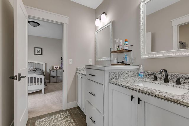 8610 Bluestem Drive, Victoria, MN 55386