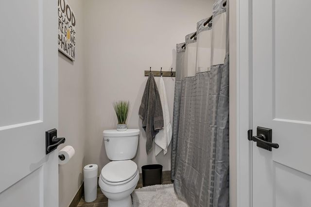 8610 Bluestem Drive, Victoria, MN 55386