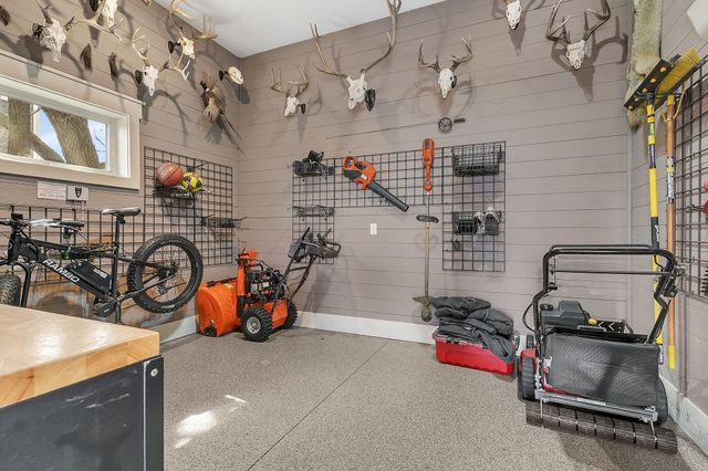 8610 Bluestem Drive, Victoria, MN 55386