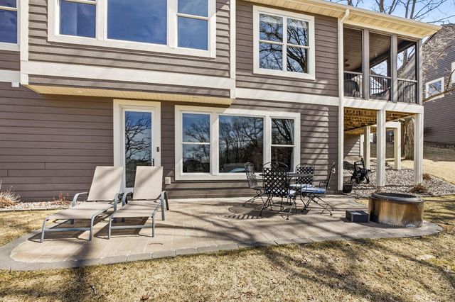 8610 Bluestem Drive, Victoria, MN 55386