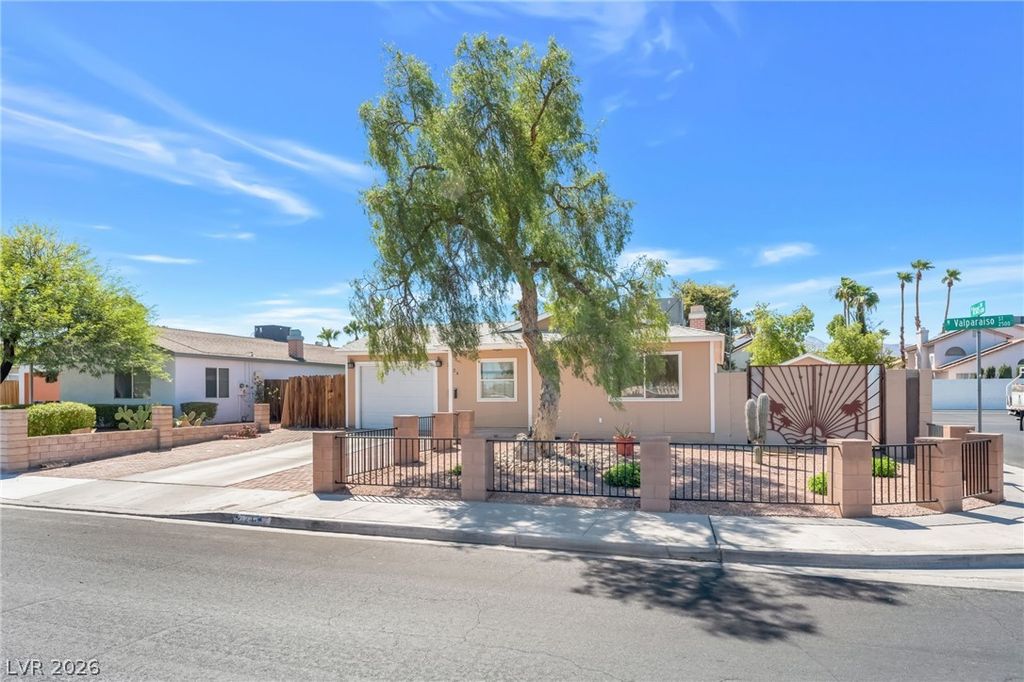 2524 Valparaiso Street, Las Vegas, NV 89108 — photo 5