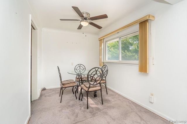 9343 Fenton, Redford, MI 48239