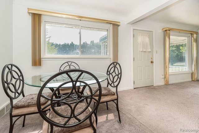 9343 Fenton, Redford, MI 48239