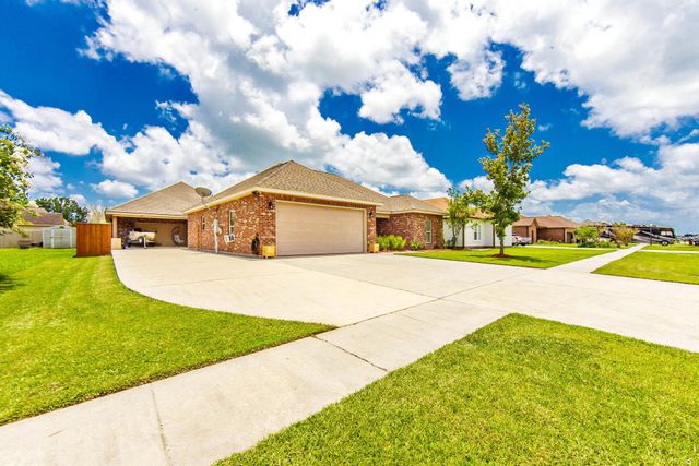530 Sugar Plum Street, Houma, LA 70364