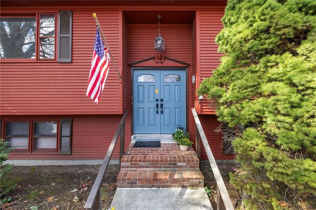 285 Randall Avenue, Warwick, RI 02889