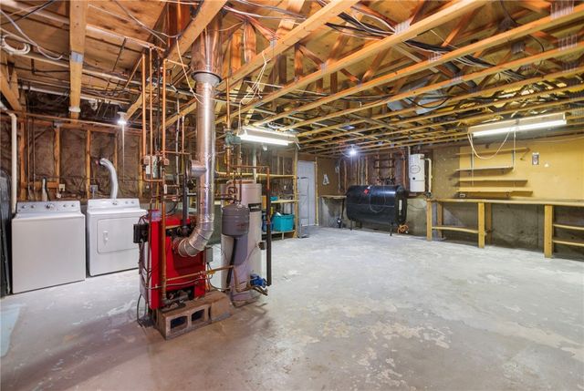 285 Randall Avenue, Warwick, RI 02889