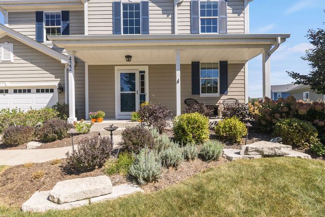 422 W Amberside Drive, Elgin, IL 60124