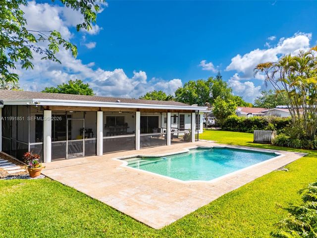 10364 SW 117th St, Miami, FL 33176