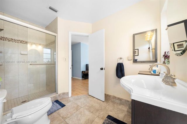 10364 SW 117th St, Miami, FL 33176