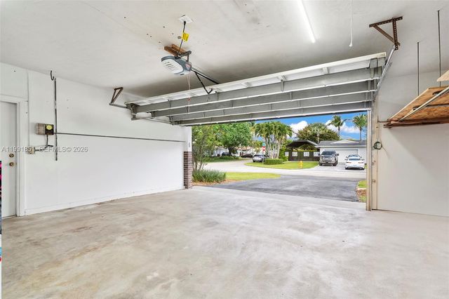 10364 SW 117th St, Miami, FL 33176