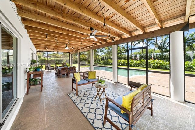 10364 SW 117th St, Miami, FL 33176