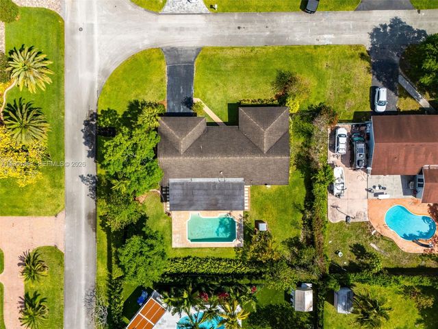 10364 SW 117th St, Miami, FL 33176