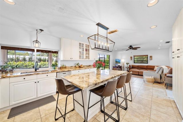 10364 SW 117th St, Miami, FL 33176