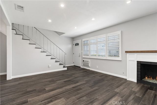 1201 N California, Orange, CA 92867