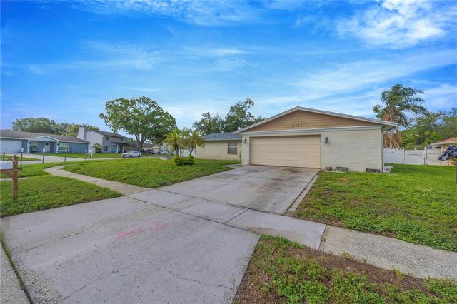 4953 PENNSBURY DRIVE, Tampa, FL 33624