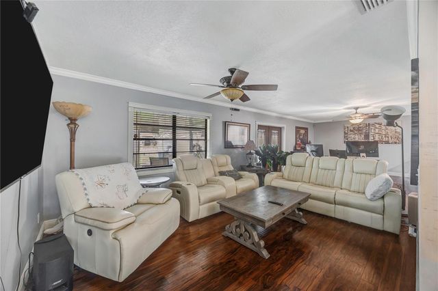 4953 PENNSBURY DRIVE, Tampa, FL 33624