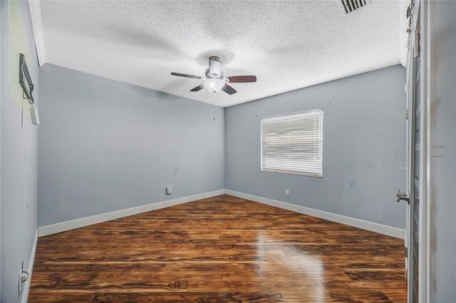 4953 PENNSBURY DRIVE, Tampa, FL 33624