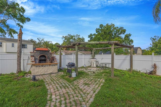 4953 PENNSBURY DRIVE, Tampa, FL 33624