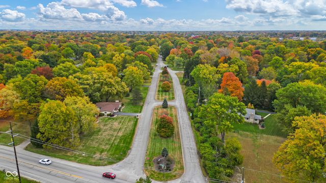 4904 E 70th Street, Indianapolis, IN 46220