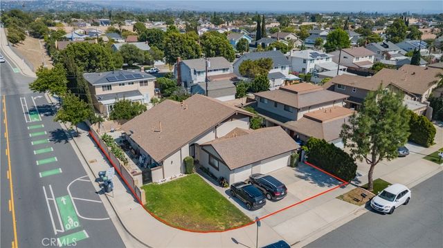 2229 Ponderosa, Santa Ana, CA 92705