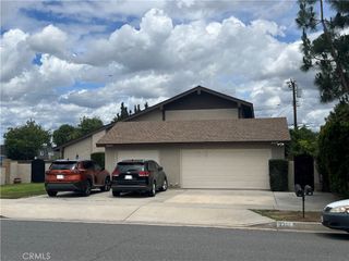 2229 Ponderosa, Santa Ana, CA 92705