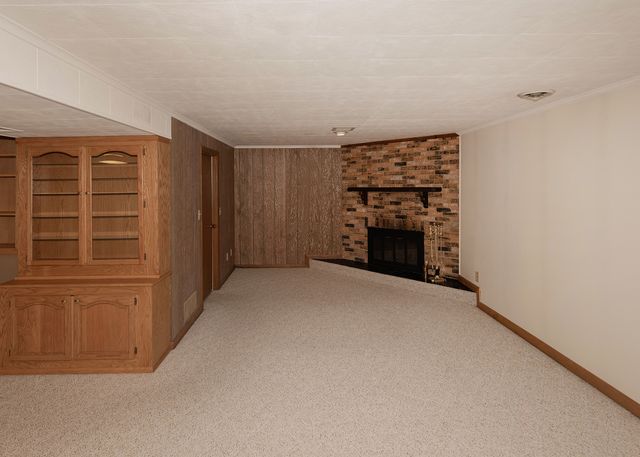 3590 Devils Glen Road 0, Bettendorf, IA 52722