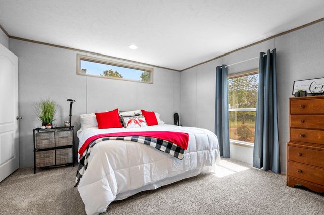 3006 Slayden Marion Rd, Cumberland Furnace, TN 37051