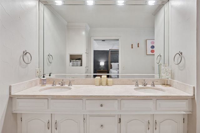 2705 Prairie Creek Court, Plano, TX 75075