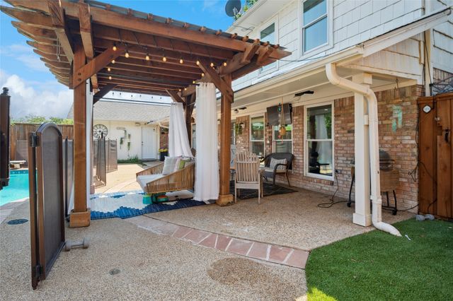 2705 Prairie Creek Court, Plano, TX 75075