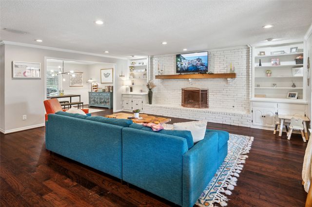2705 Prairie Creek Court, Plano, TX 75075