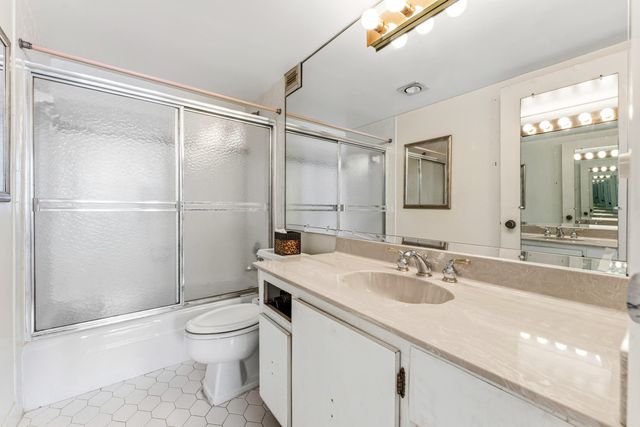 1701 S Flagler Drive 1806, West Palm Beach, FL 33401