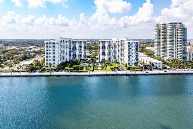 1701 S Flagler Drive 1806, West Palm Beach, FL 33401