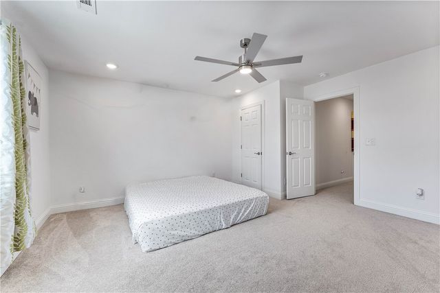 2006 SW Poppy Street, Bentonville, AR 72713